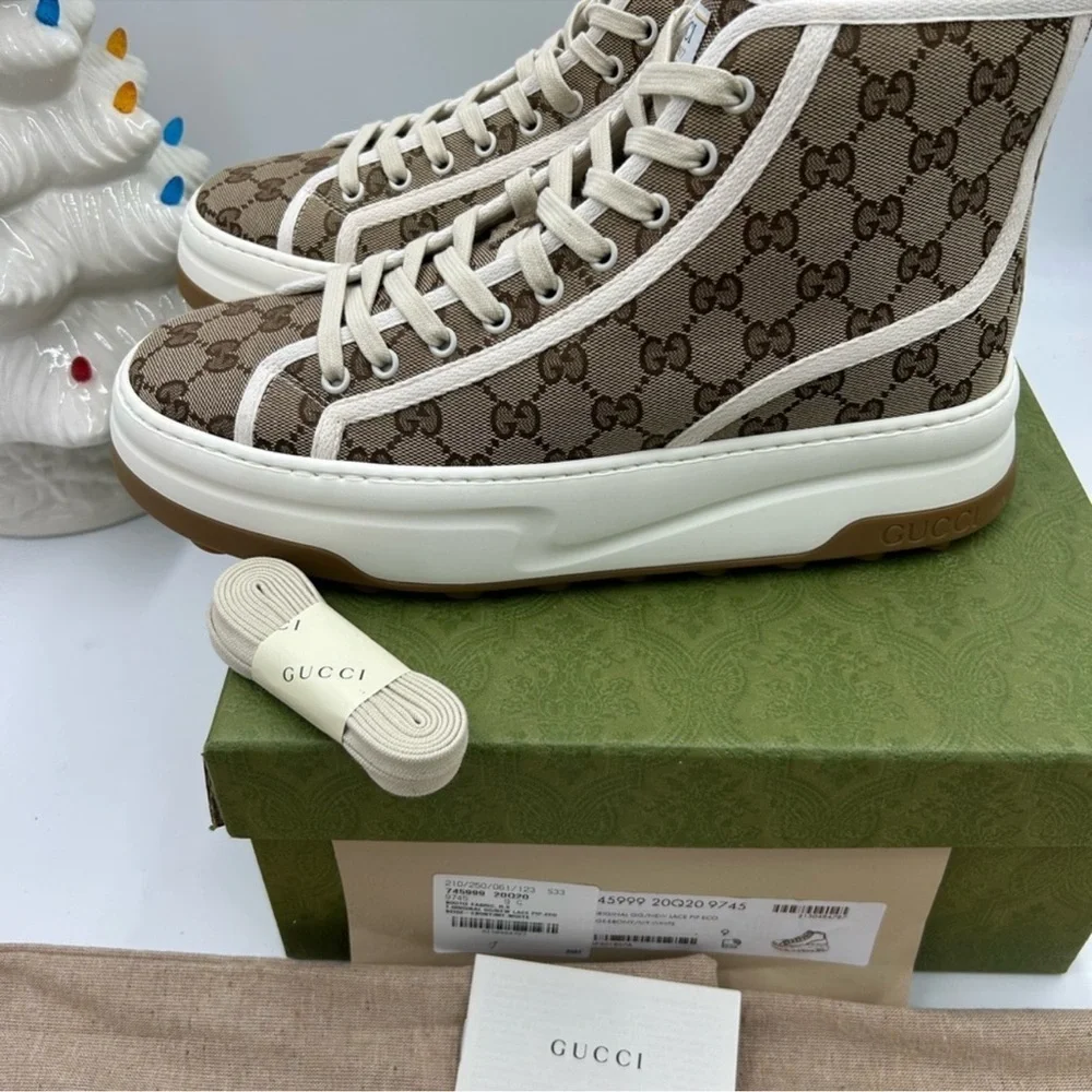 Men’s Gucci tennis 1977 high top canvas sneakers size 9, made in Italy
